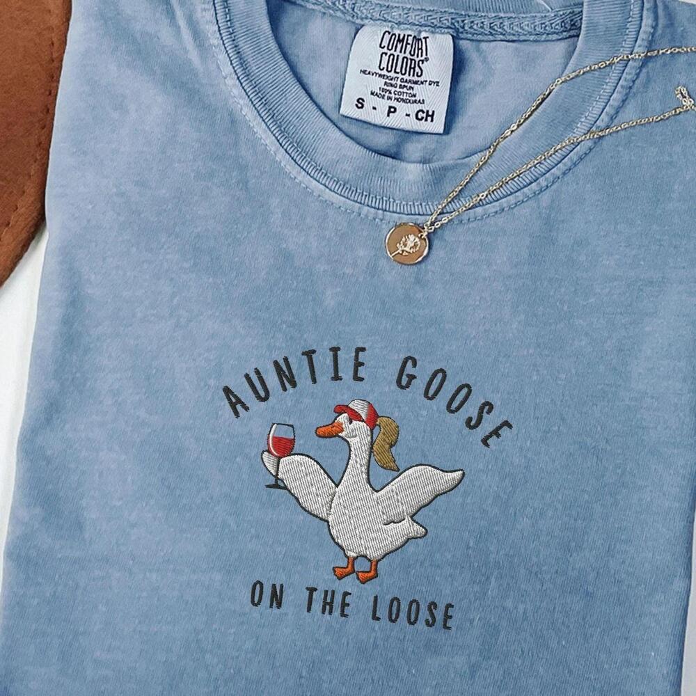 Ed Auntie Silly Goose Shirt, Cool Aunts Club Tshirt